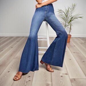 Free People Just Float On Size 27 Flare Blue Bell Bottom Wide Leg Womens Jeans
